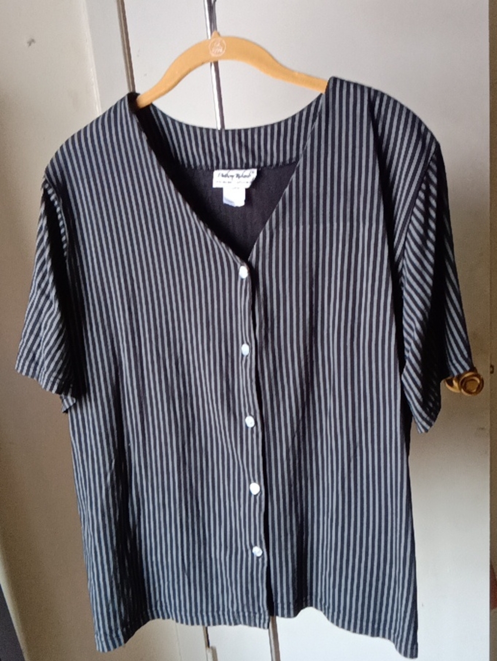 Anthony Richards Black and Gray Vertical Stripe Button-Front Shirt